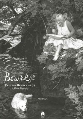 Alan Hayes - Pauline Bewick at 75:  A Photo Biography - 9780905223919 - V9780905223919