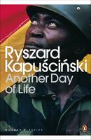 Ryszard Kapuscinski - Another Day of Life - 9780141186788 - V9780141186788