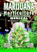 Jorge Cervantes - Marijuana Horticulture: The Indoor/Outdoor Medical Grower's Bible - 9781878823236 - V9781878823236