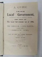 John Muldoon - A Guide to Irish Local Government, comprising an Account of the Law Relating to the Local Government of Counties, Cities and Districts, with a Full Explanation of the Act of 1898; Together with the Text of the Measure, and an Index -  - KEX0243642
