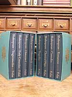 William (Edited By Stanley Wells And Gary Taylor) Shakespeare - William Shakespeare The Complete Plays, in 8 volumes [Tragedies, Comedies, Classical Plays, Romances, Tragicomedies, Early Comedies, Histories I, Histories II] -  - KEX0306117